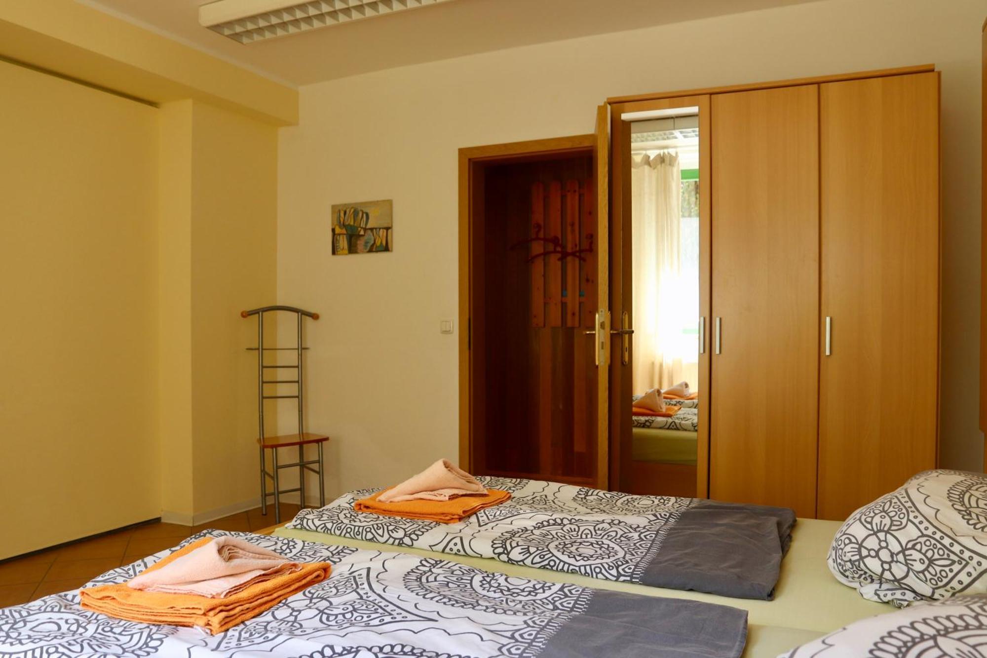 Ferienwohnung am Großen Garten Dresden Exterior foto